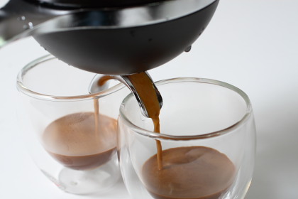 Brewing rich MyPressi shots into Bodum Pavina glasses